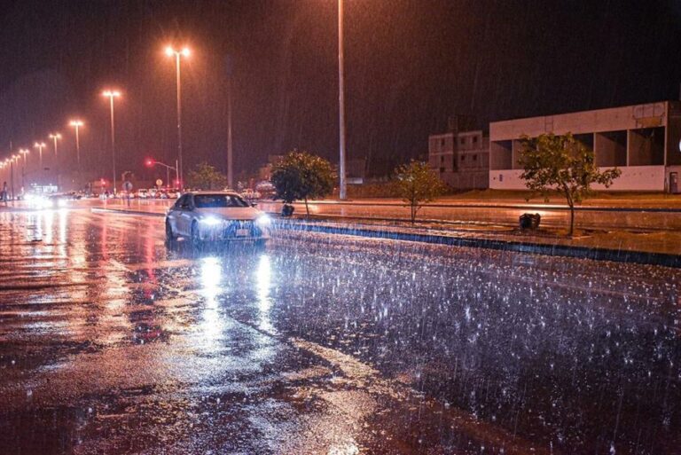 الأرصاد من غد الثلاثاء حتى نهاية الأسبوع هطول أمطار على الرياض